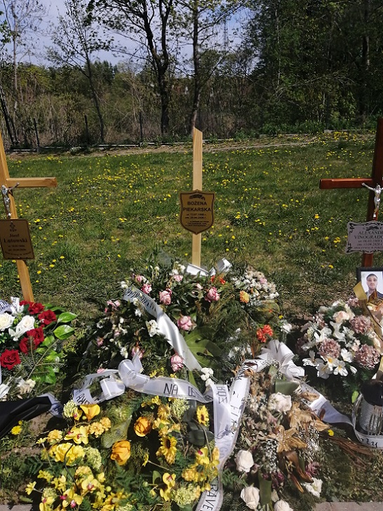 Grób Bożena Piekarska