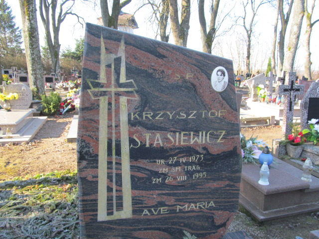 Krzysztof Stasiewicz 1973 Ryn - Grobonet - Wyszukiwarka osób pochowanych