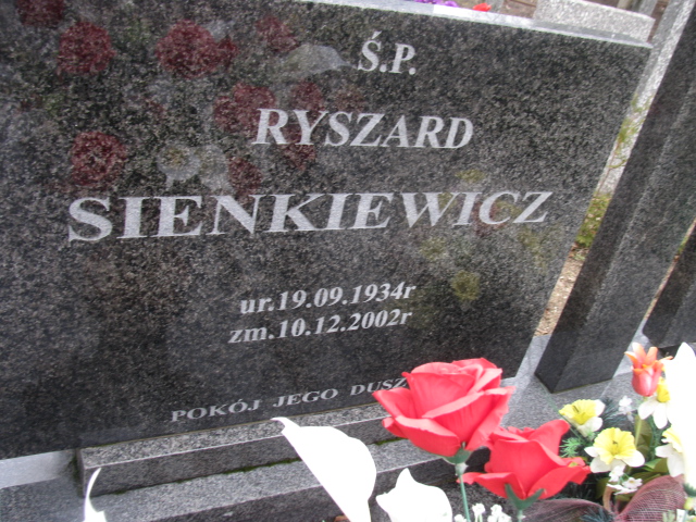 Ryszard Sienkiewicz 1934 Ryn - Grobonet - Wyszukiwarka osób pochowanych